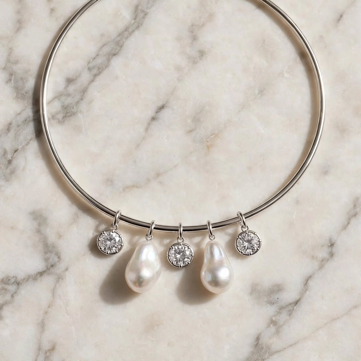 The Estelle Collar Necklace